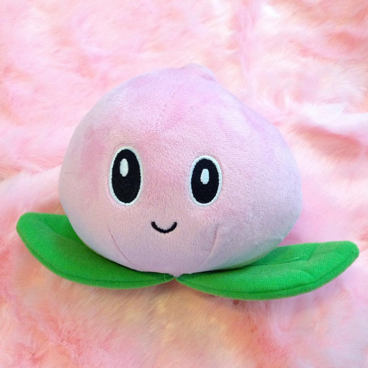 plush peach