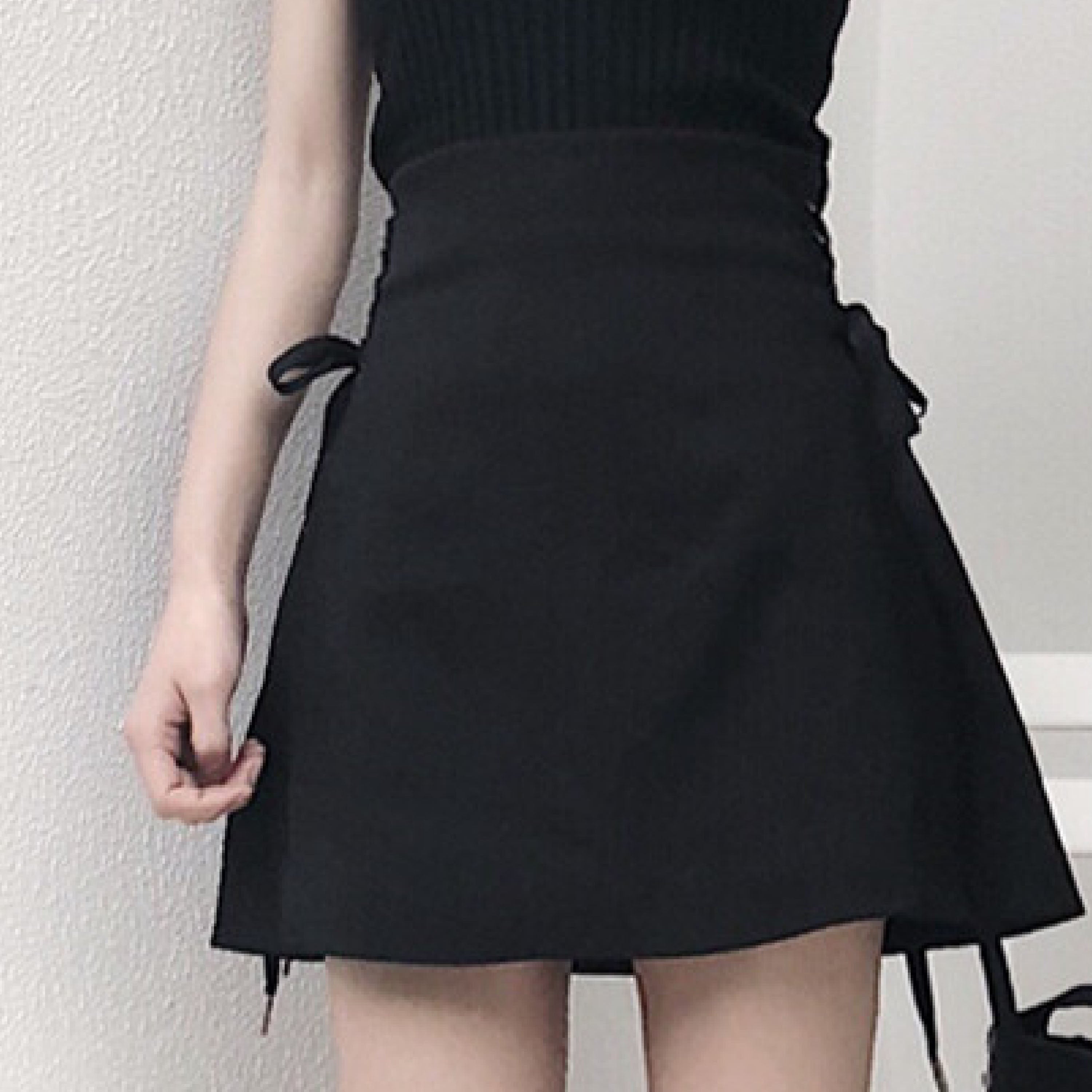 Kawaii Goth-Pleated lace up skirt – kokopiecoco