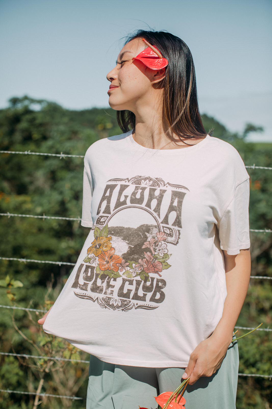 TEE VINTAGE ALOHA LOVE CLUB - OVERSIZED FIT - COCONUT - Dolkii Hawaii product image