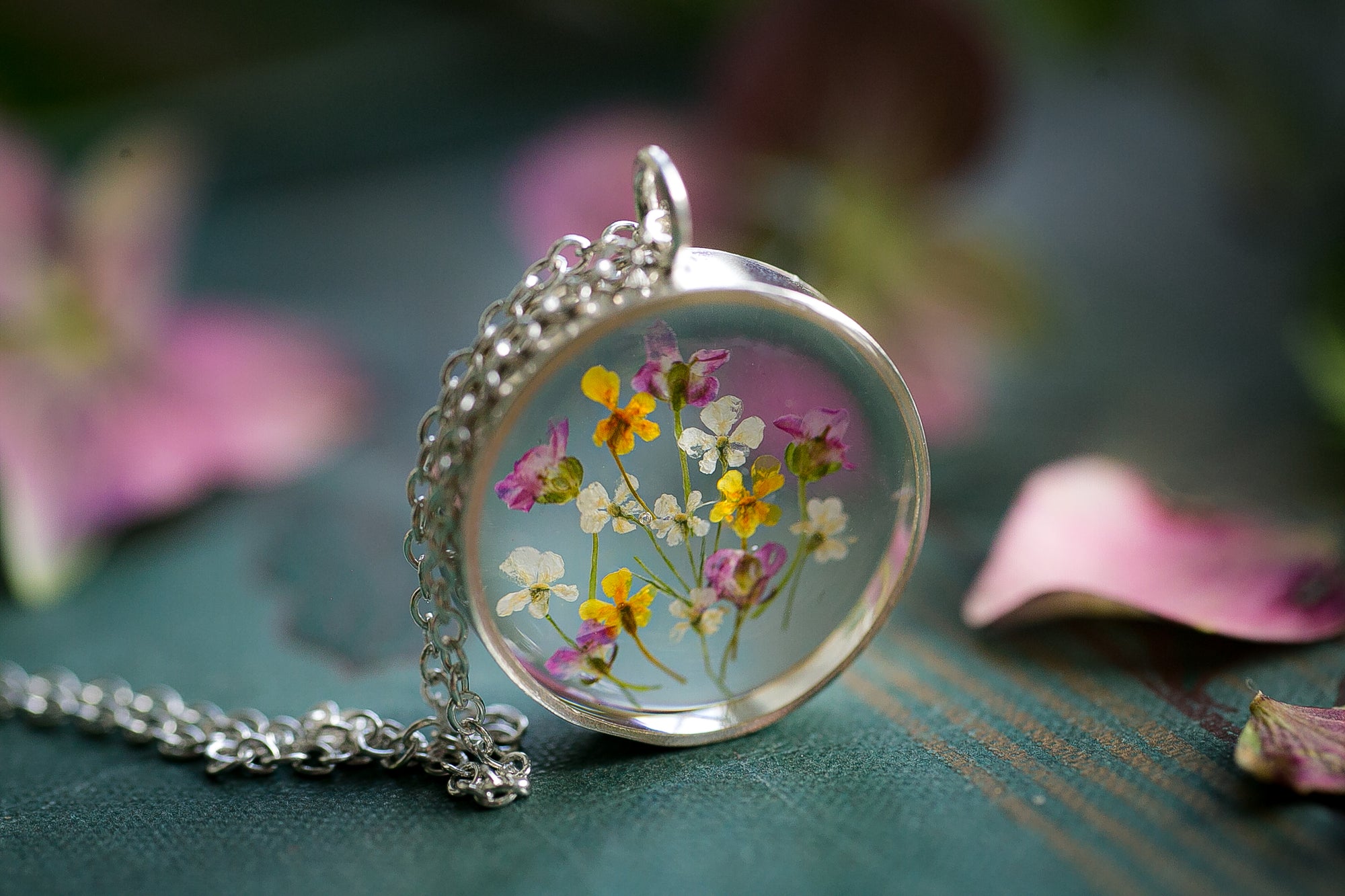 Floral Magnifying Glass Pendant Necklace / Handmade by Ivry Belle