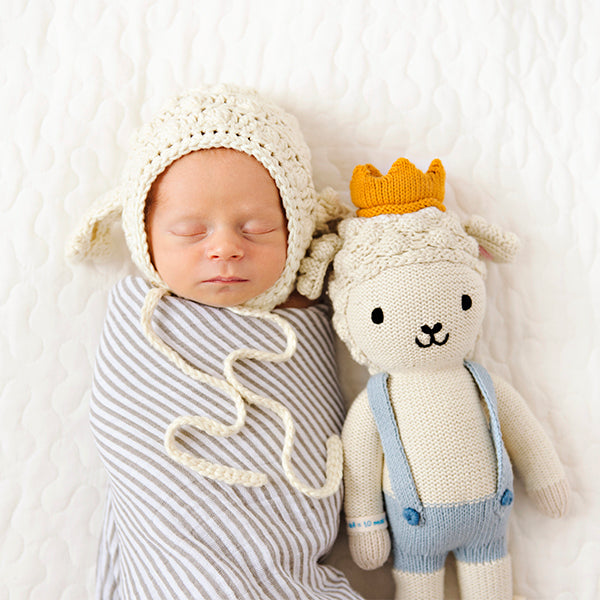 baby boy shower gift: stuffed animal