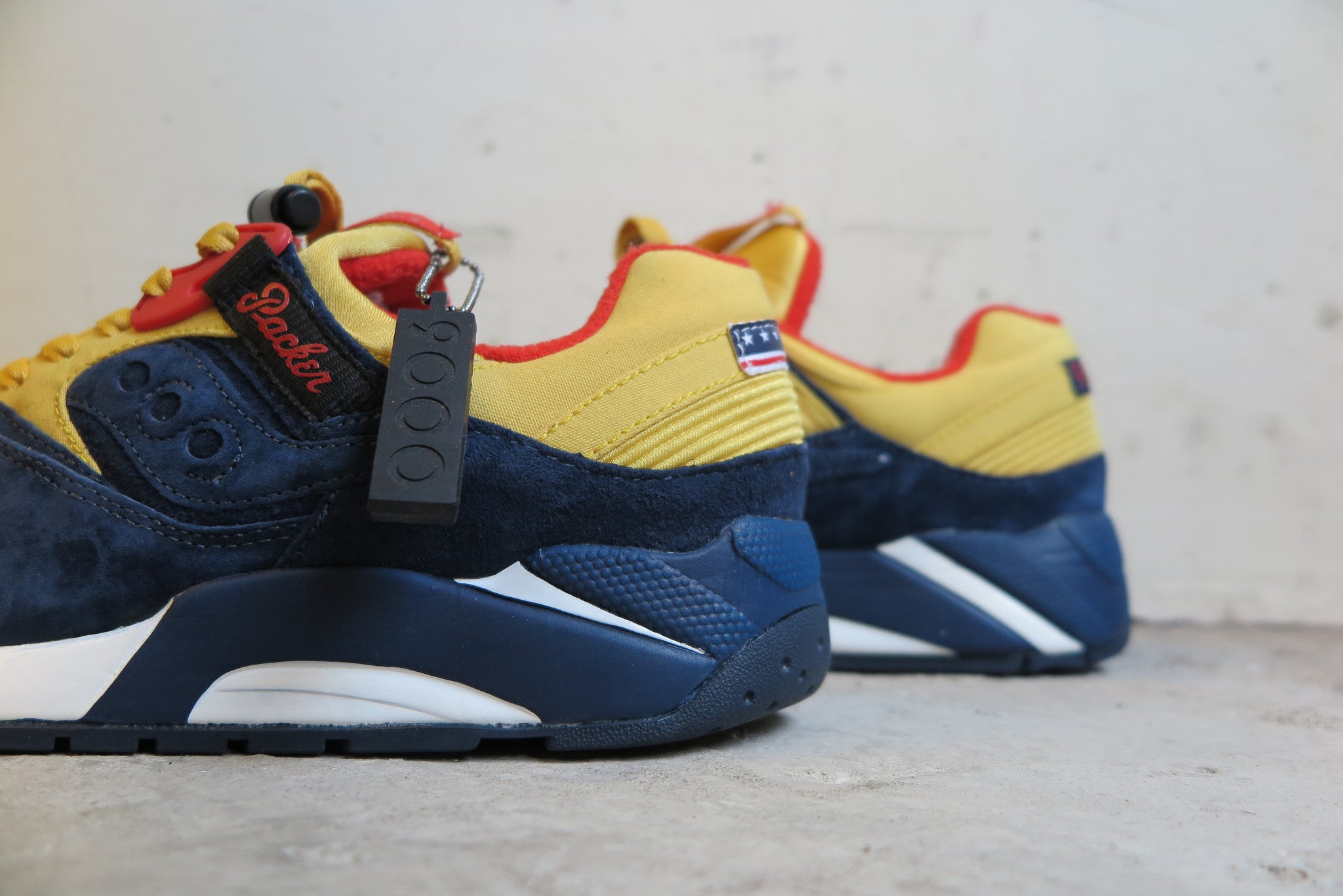 saucony grid 9000 snow beach for sale