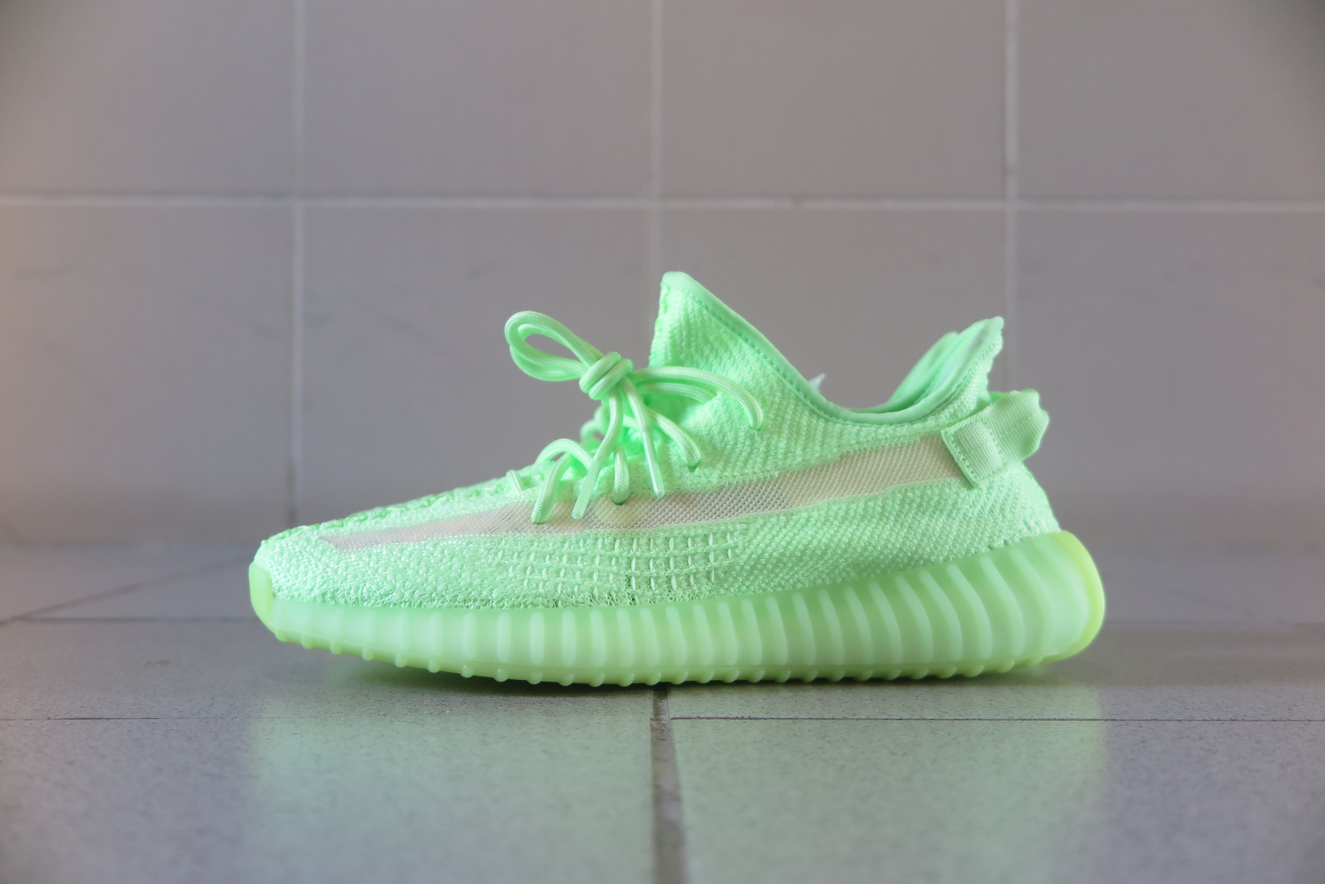 fake glow in the dark yeezy