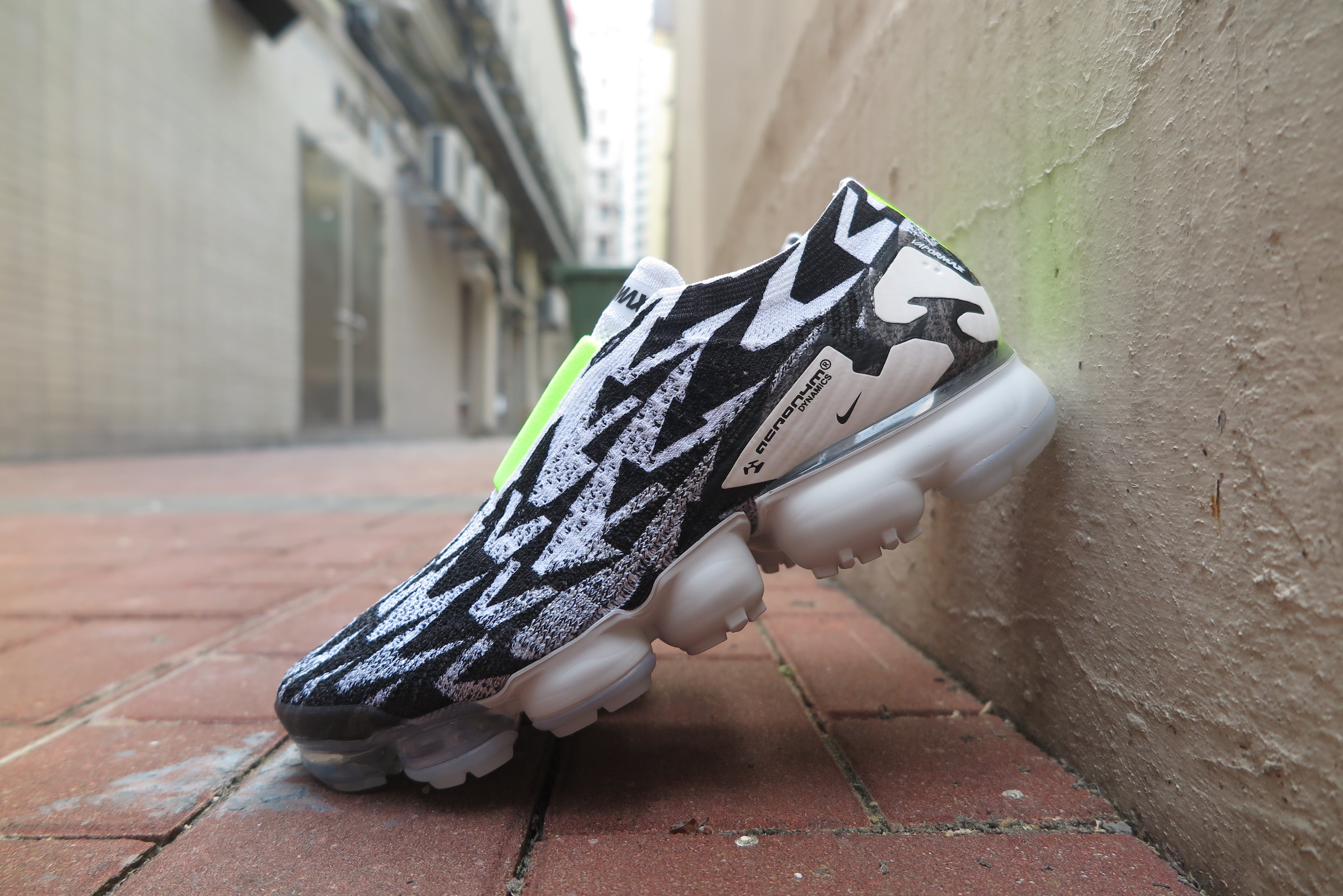 Promotion Direct Selling Acronym x Nike Air VaporMax Moc 2