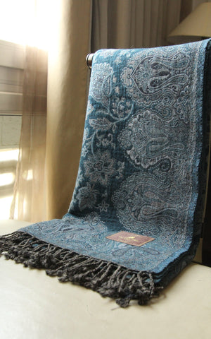 OXFORD BLUE FLORAL BOILED WOOL BLANKET-BW124
