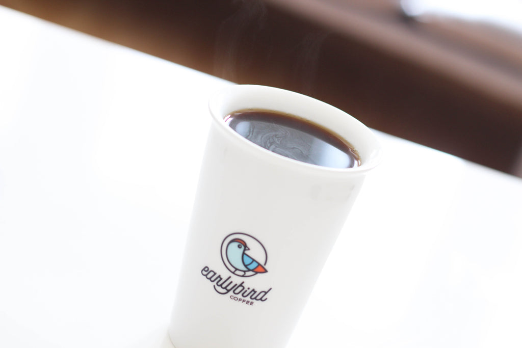 AeroPress Kaffee in Keramikbecher