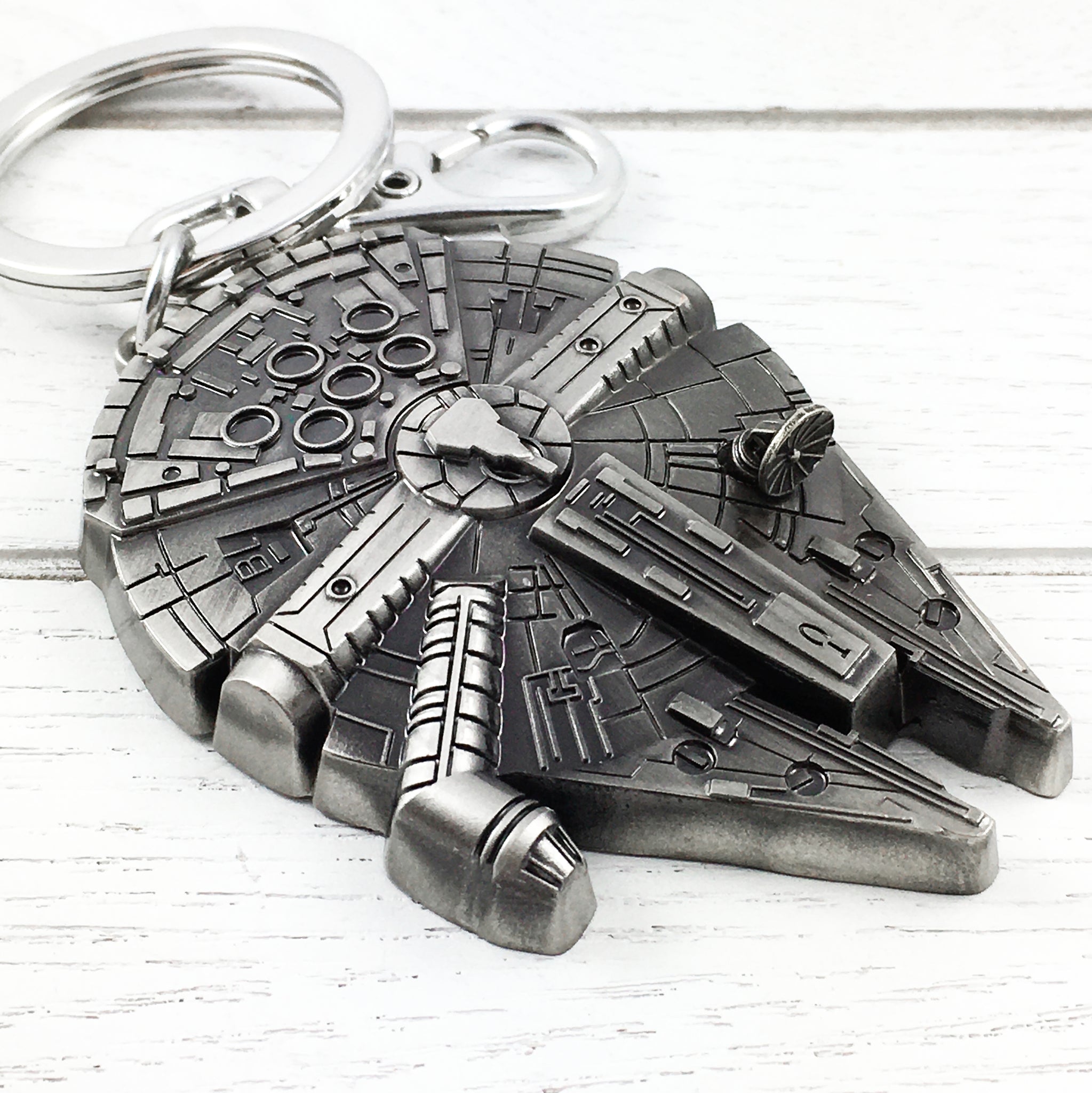 millennium falcon keychain