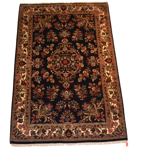 Oriental Rug 4'0" x 6'4" - Crafters and Weavers