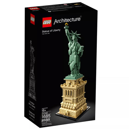 LEGO Architecture Statue of Liberty 1685 Piece Building Set