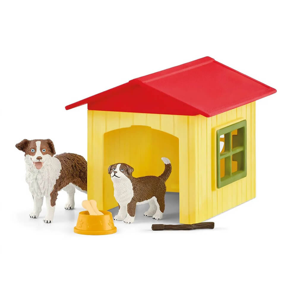 Schleich Farm World Walking With Labrador Retriever Play Set