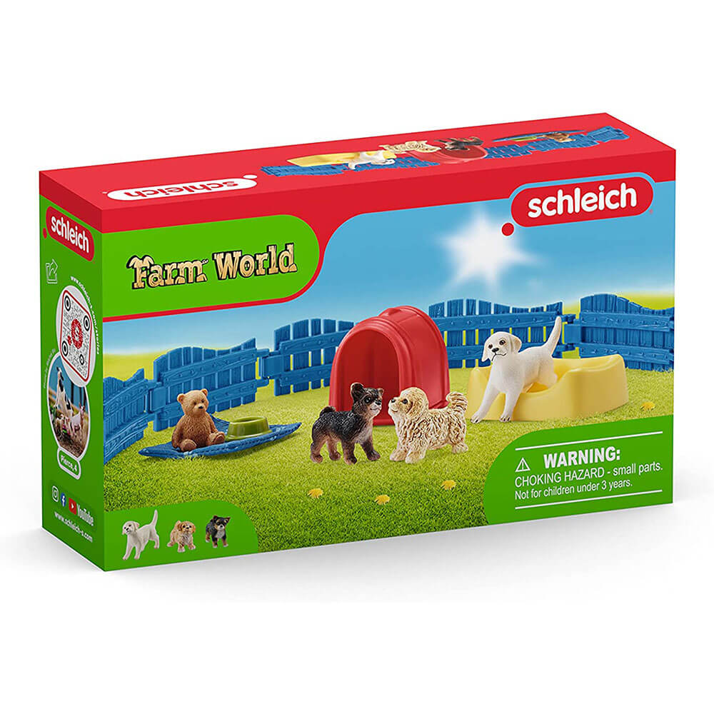 Schleich Farm World Walking With Labrador Retriever Play Set