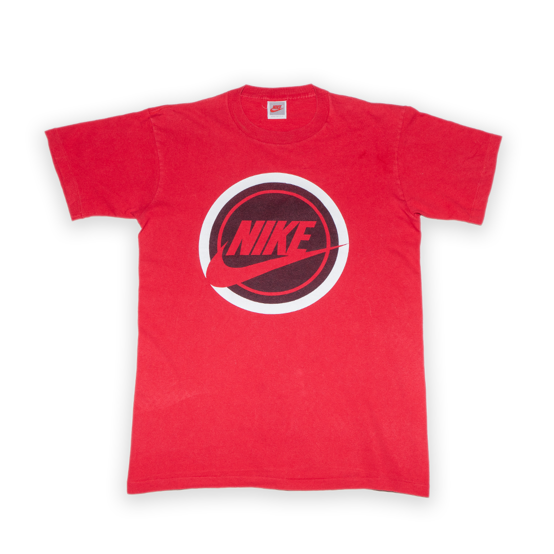 image of vintage nike - t-shirt - red - small