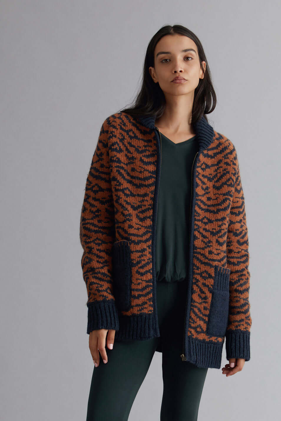 TIGER RUG Womens Lambswool Jacket Tiger Rug Jacquard, Size 3 / UK 12 / EUR 40