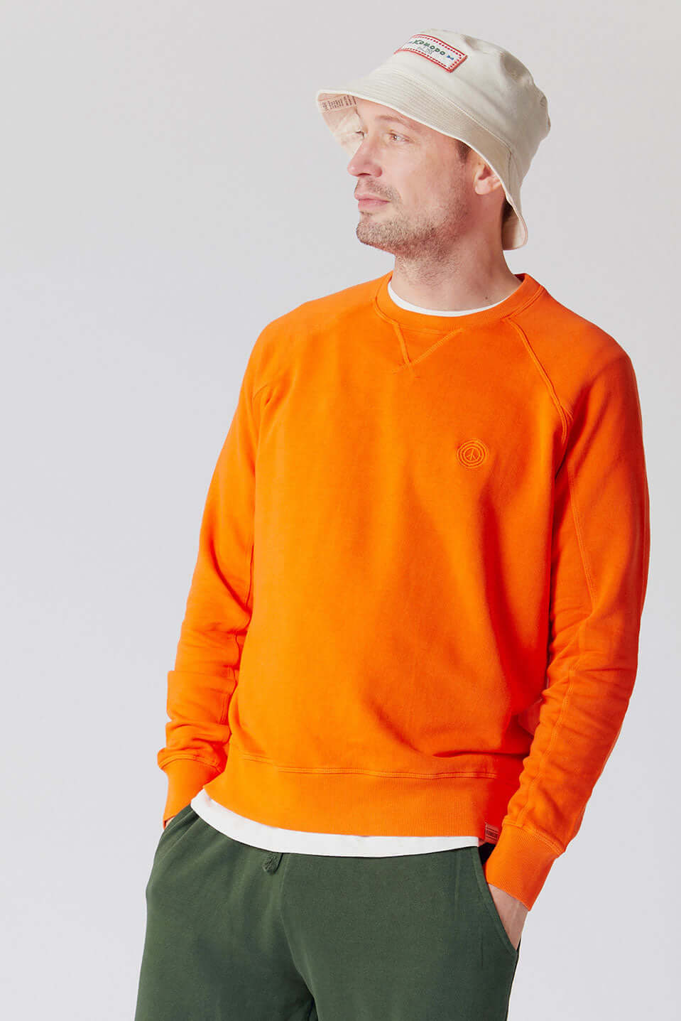 ANTON Men’s -GOTS Organic Cotton Crewneck Orange, Small