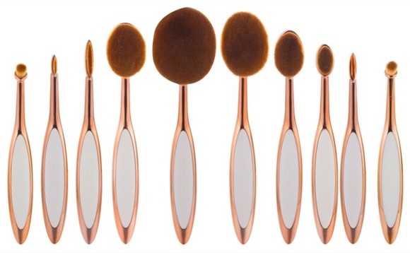 Beauty Experts Set of 10 Oval Beauty Brushes - 33346187_large_f4f1dc6d-738e-4663-aba8-3908119b7f99