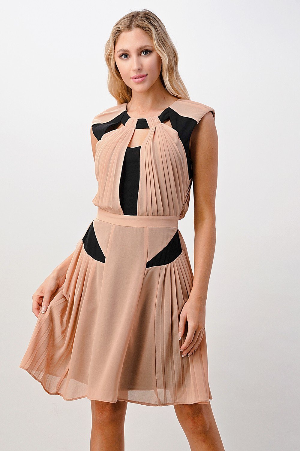 Color Blocked Pleated Fashion Dress