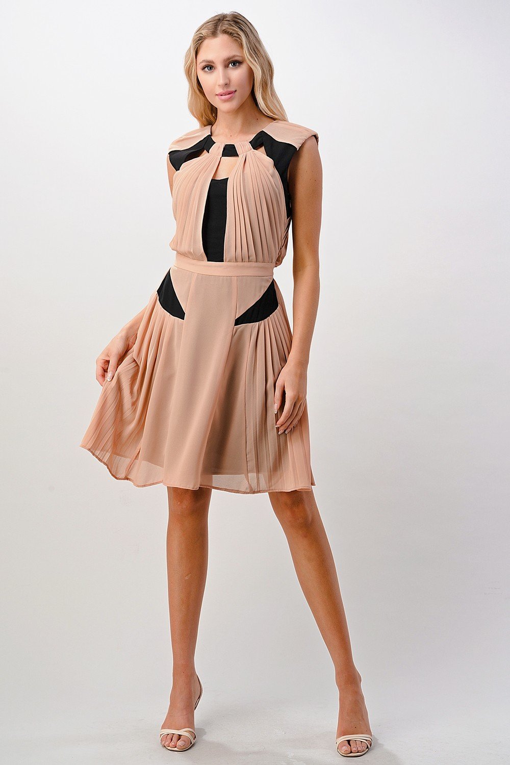 Color Blocked Pleated Fashion Dress - f5c5e411-a055-5f7f-9d67-d6f22a8ca038