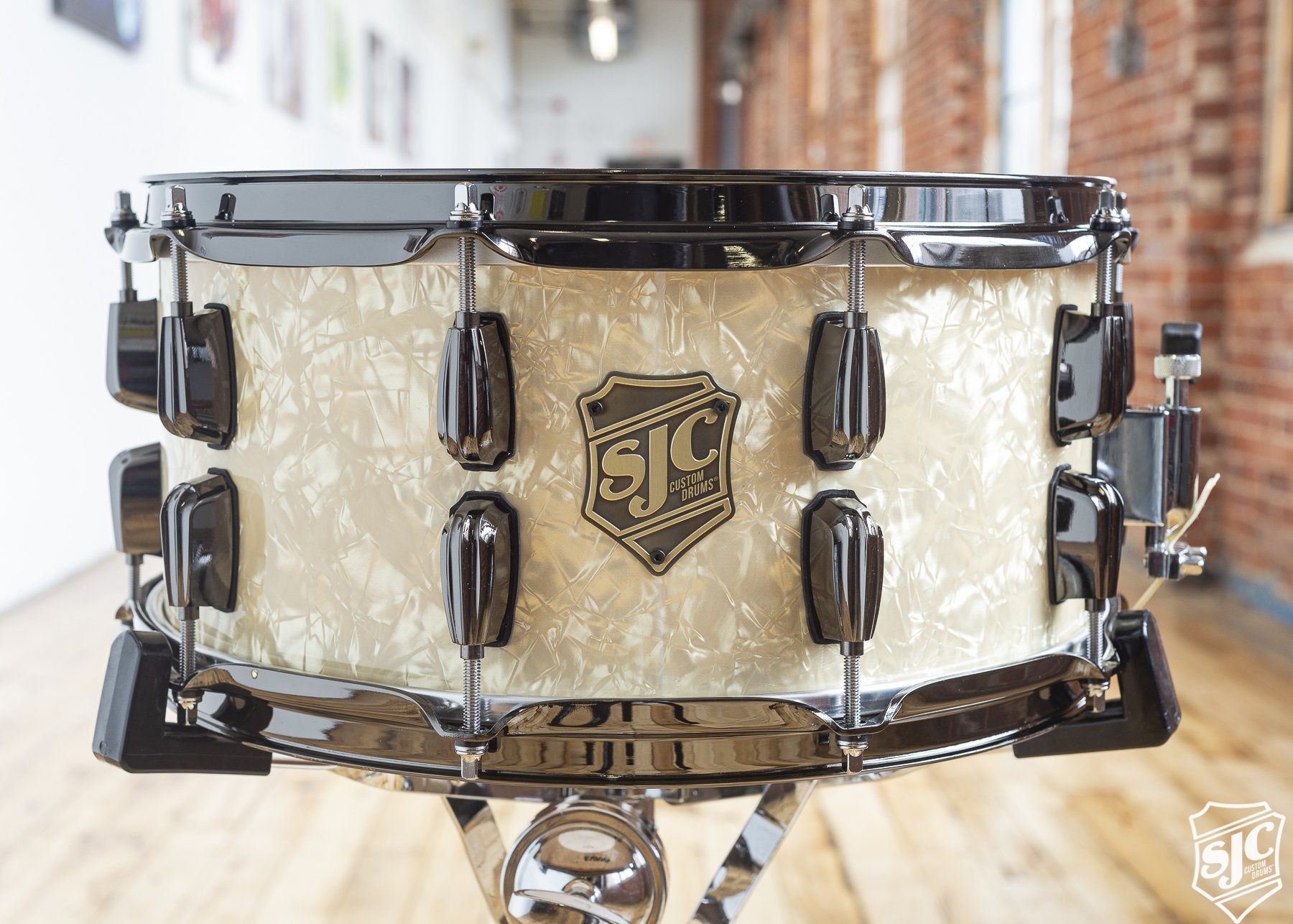 6.5x14 M5 Maple Snare - Tan Diamond with Black Nickel Hardware