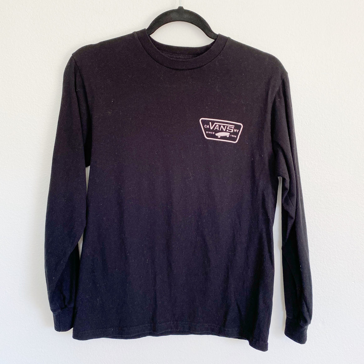 Vans off the wall Graphic Long Sleeve Small – Fashion Trade Bo-Tique