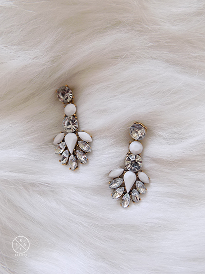 White Crystal Statement Earrings – 16KT BEAUTY