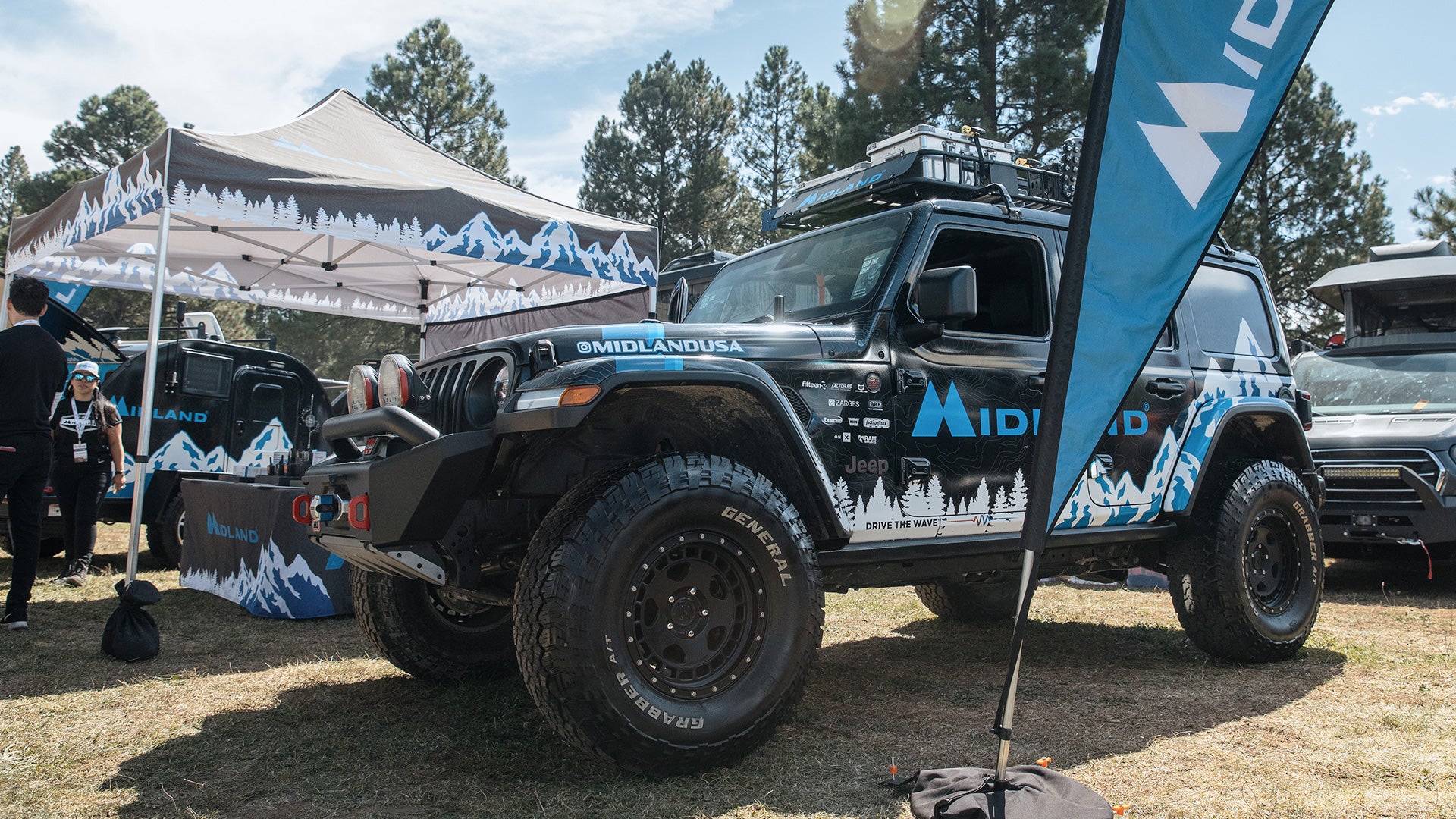 Midland Radio 's Jeep Wrangler Build