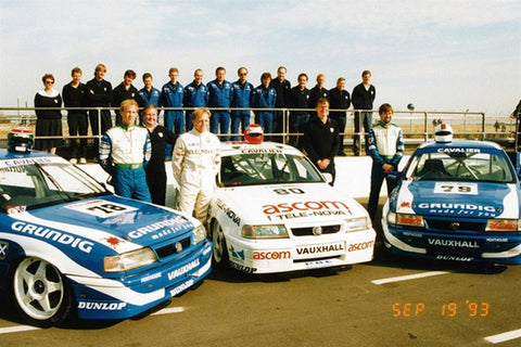 Photograph image of Super Touring race team in September of 1993