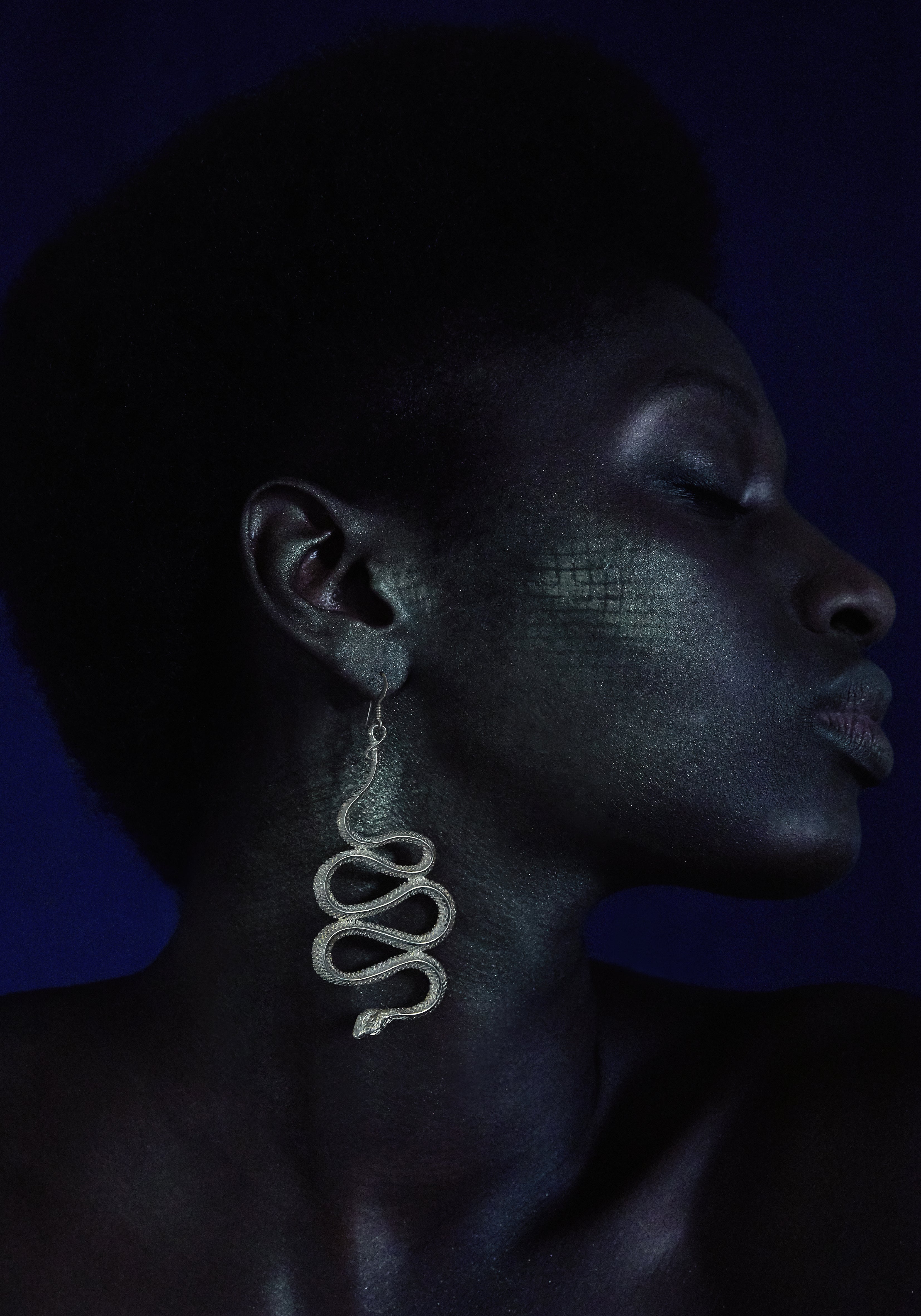 VIKA jewels ethical sustainable jewellery recycled sterling silver jewelry photographed by katia wil berlin