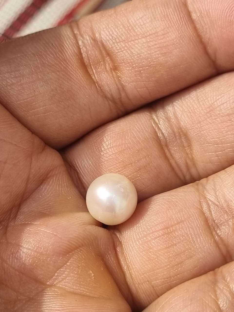 Pearl Stone - 6 Carat