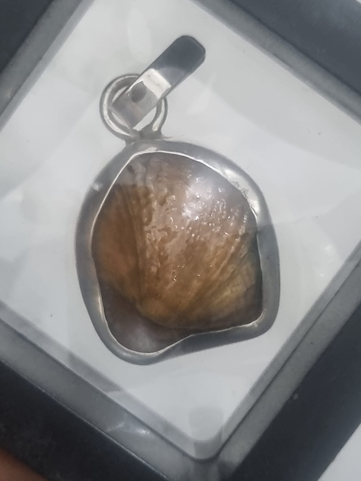 Brown Machmani locket