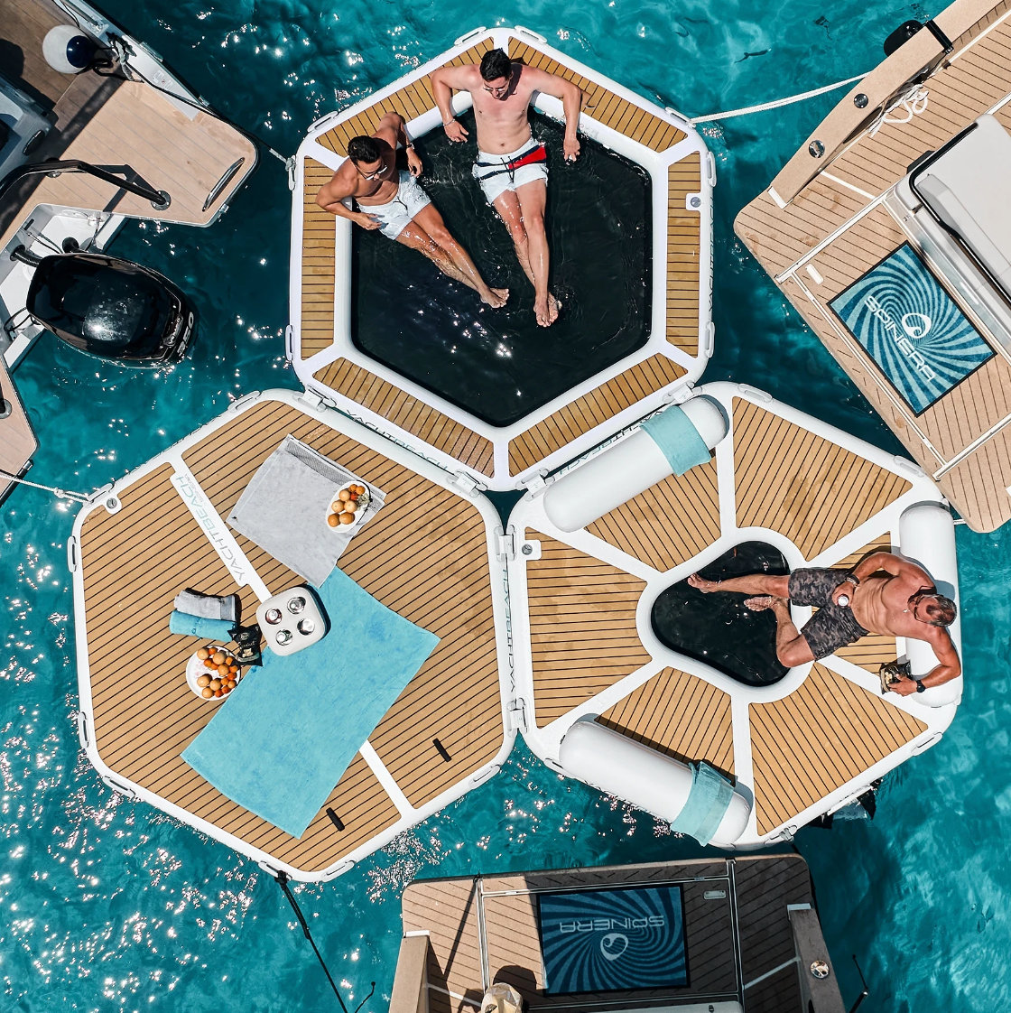 Hex pavillion system with Yachtbeach Hex Party Zone 2.50m tied between two boats.