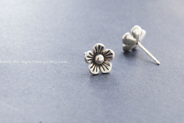 silver flower earrings studs