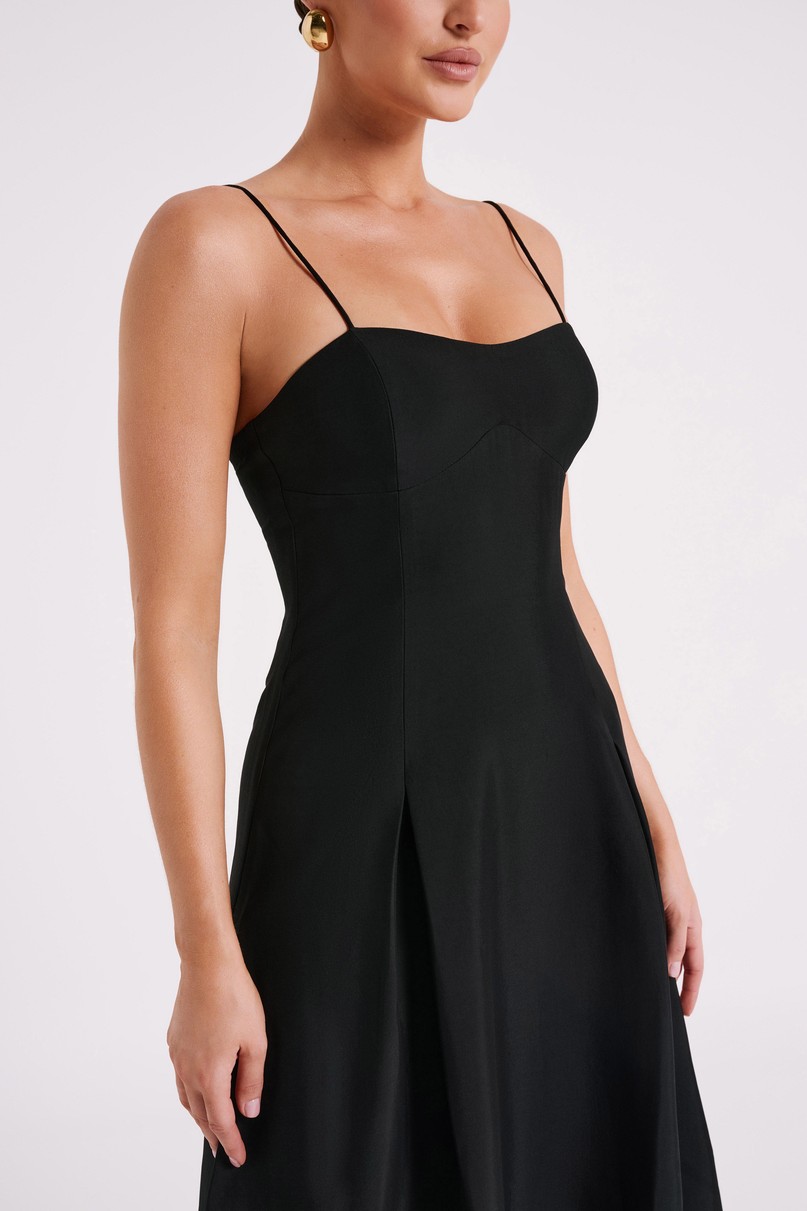 Alaina A-Line Midi Dress – Black