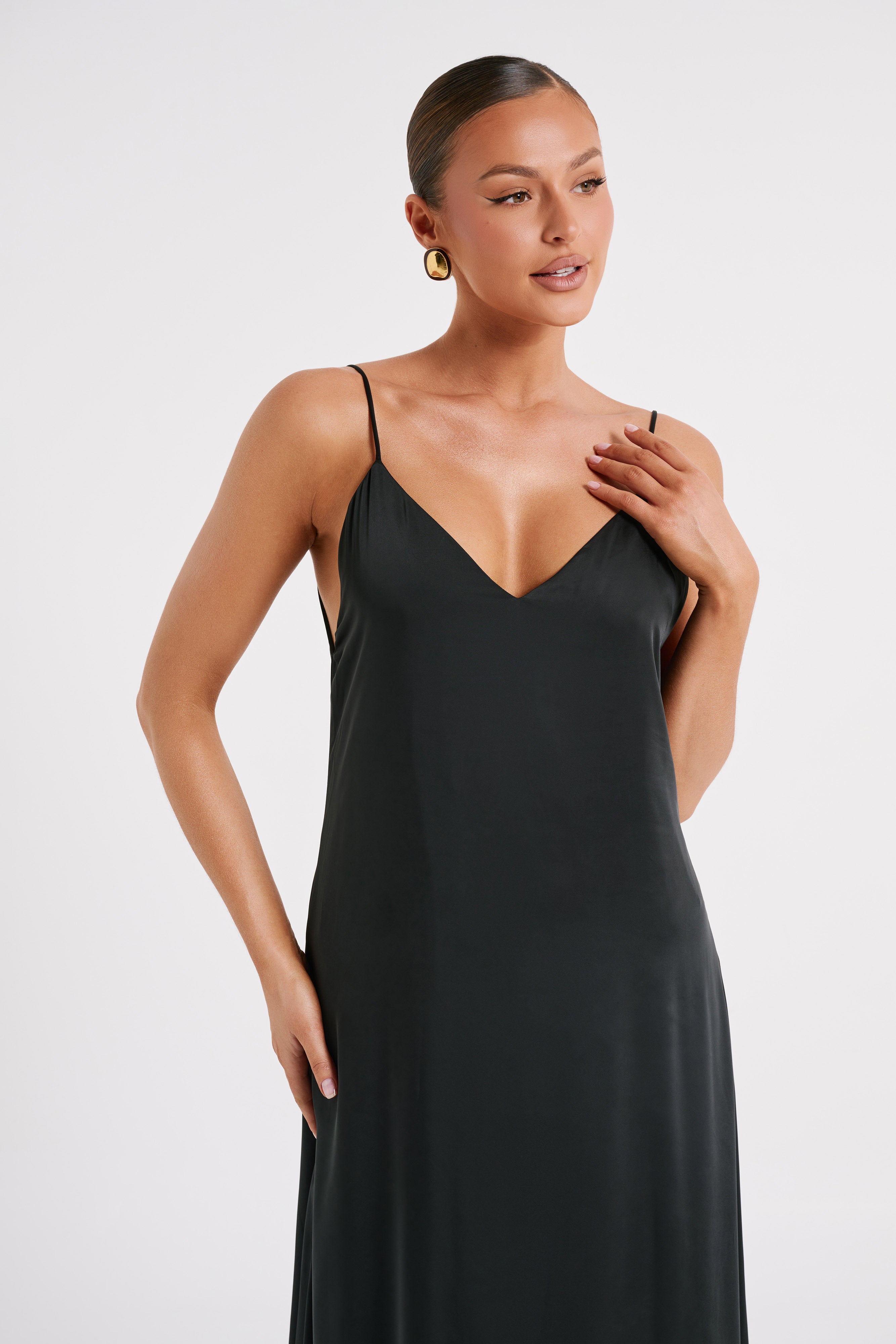 Beatrice Flowy Maxi Dress - Black - Image 6