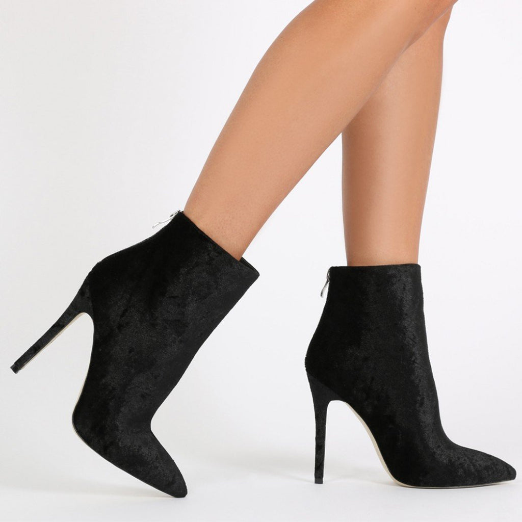 pointed toe ankle boots