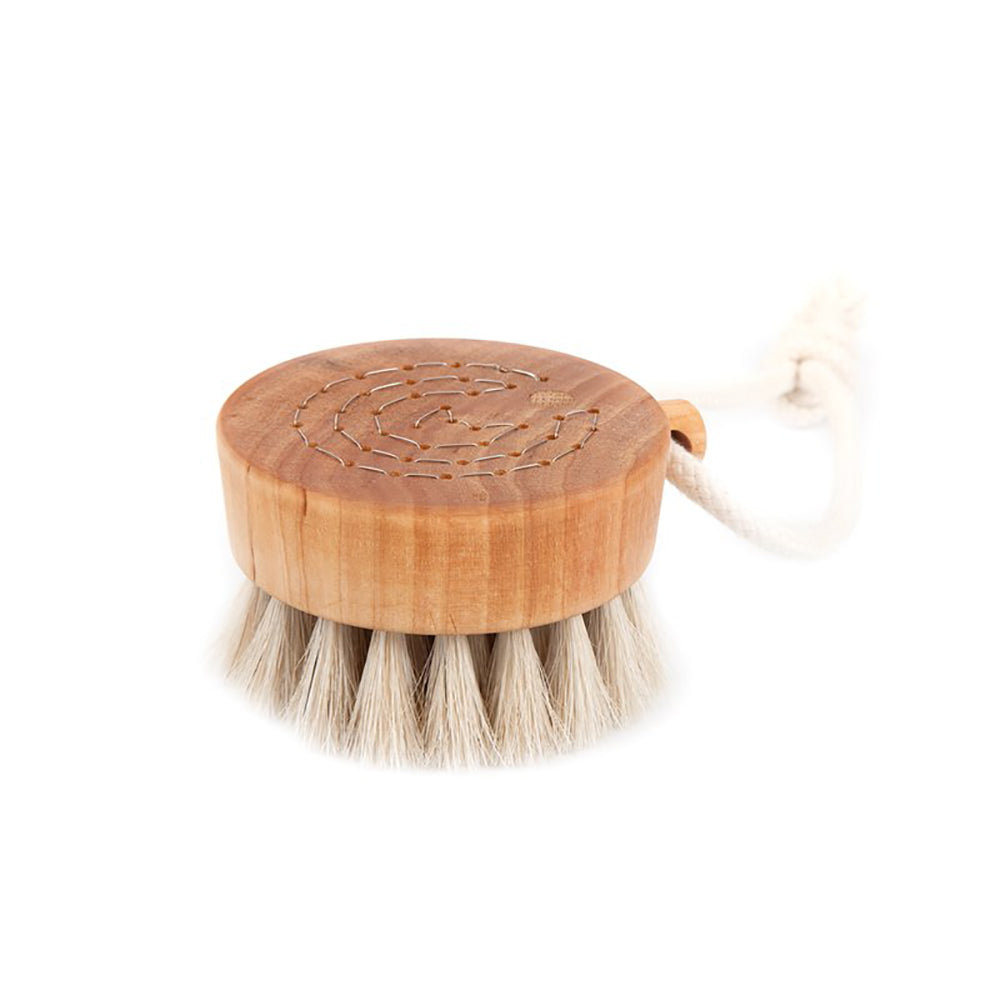 Iris Hantverk Bath Brush Puck Huset Your House For Modern Scandinavian Living