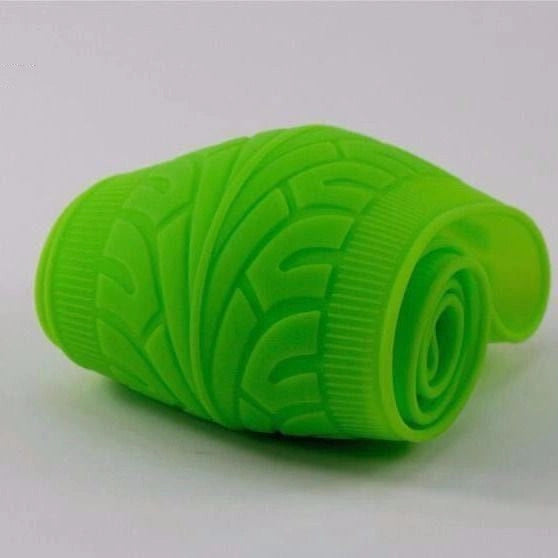Anjiemei Silicone Steering Wheel Cover with Skid-Proof Design