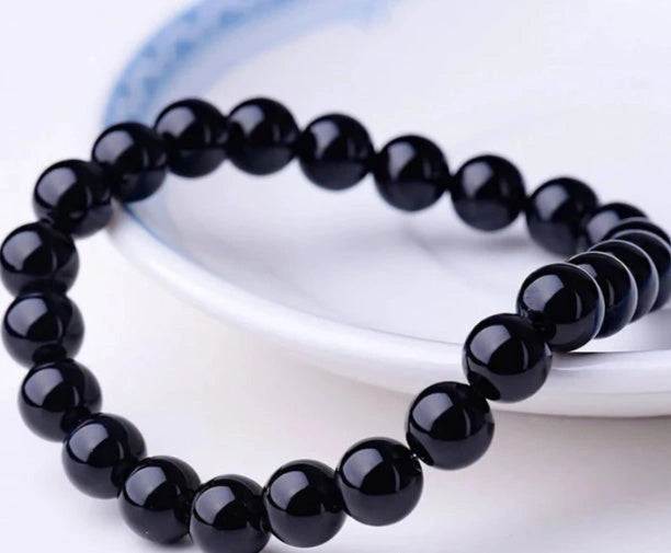 Black Onyx Bracelet with geometric design and health benefits