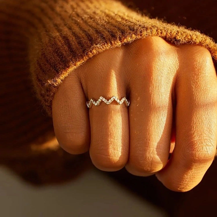 Adjustable Wave Pattern Zircon Ring in 925 Silver