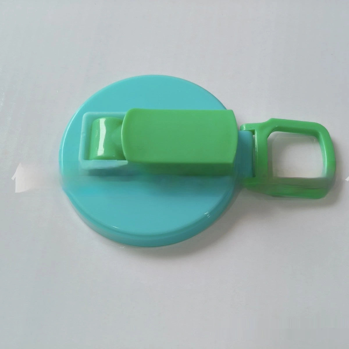 Reusable Soda Can Lid with Straw for Standard Coke Cans