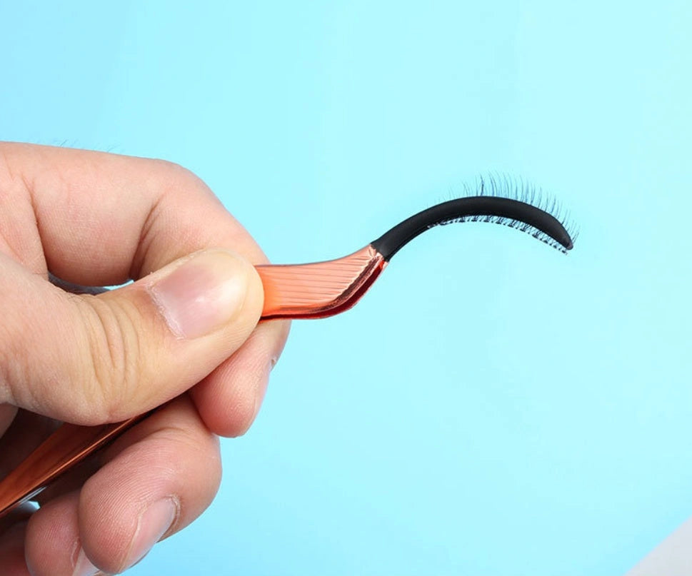 Rose Gold False Eyelash Curler Aid