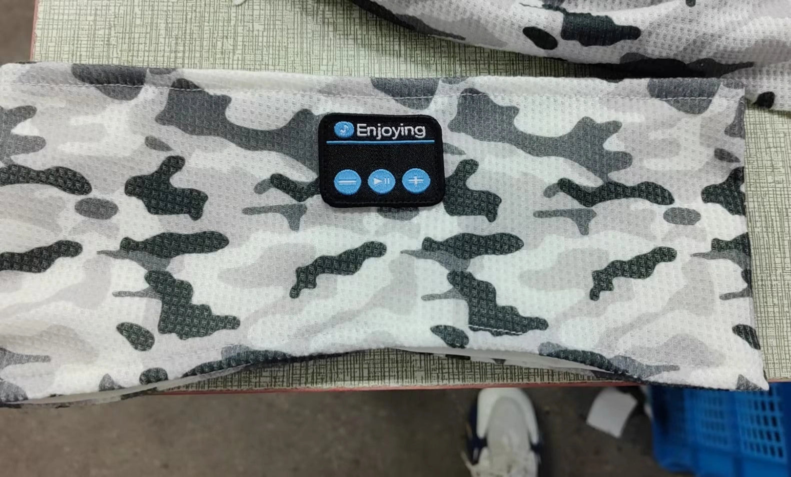 Stylish Bluetooth Headband for Wireless Listening