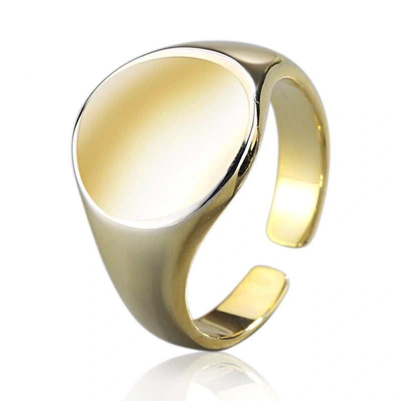 Adjustable oval smooth ring with polished finish