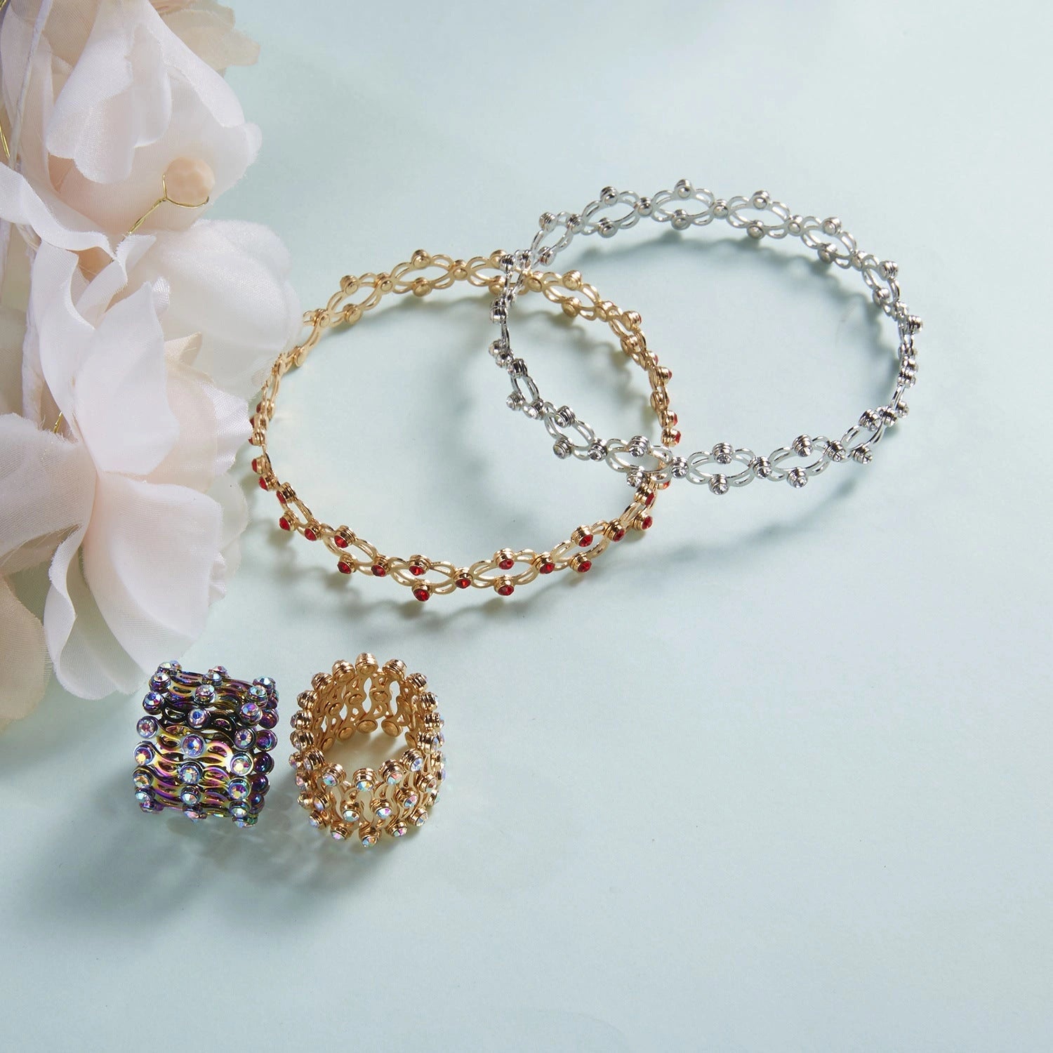 2-in-1 Folding Retractable Rings Bracelet with Rhinestone Detail