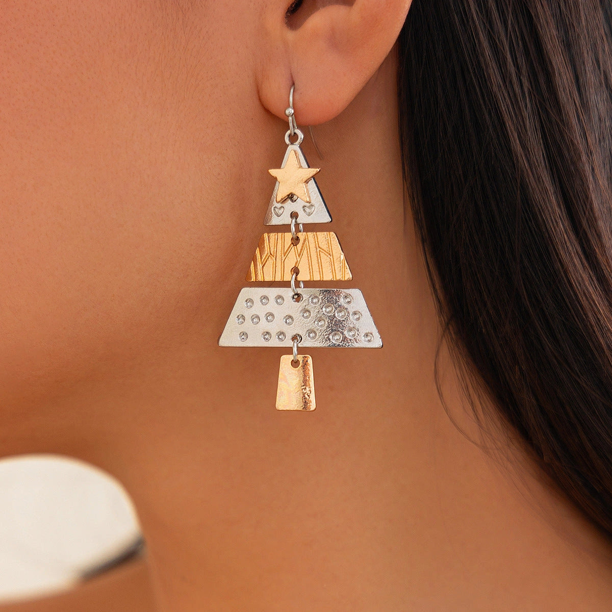 Christmas Tree Necklace and Earrings Set with Five-Pointed Star Design