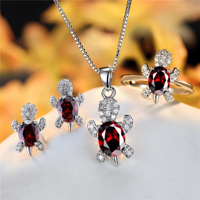 Stylish Turtle Pendant Necklace with Rainbow Stones