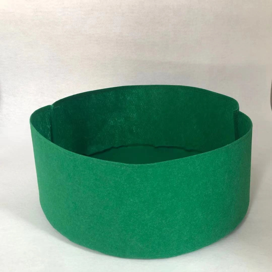 Round fabric grow bags for garden plants with automatic water drainage