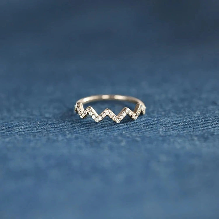 Adjustable Wave Pattern Zircon Ring in 925 Silver