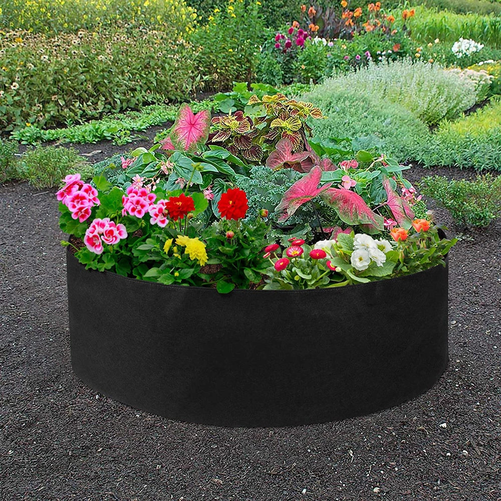 Round fabric grow bags for garden plants with automatic water drainage