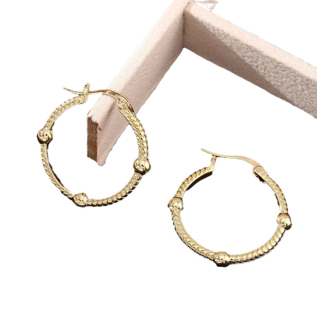 Retro Geometric Round Earrings in Gold, Silver, Rose Gold