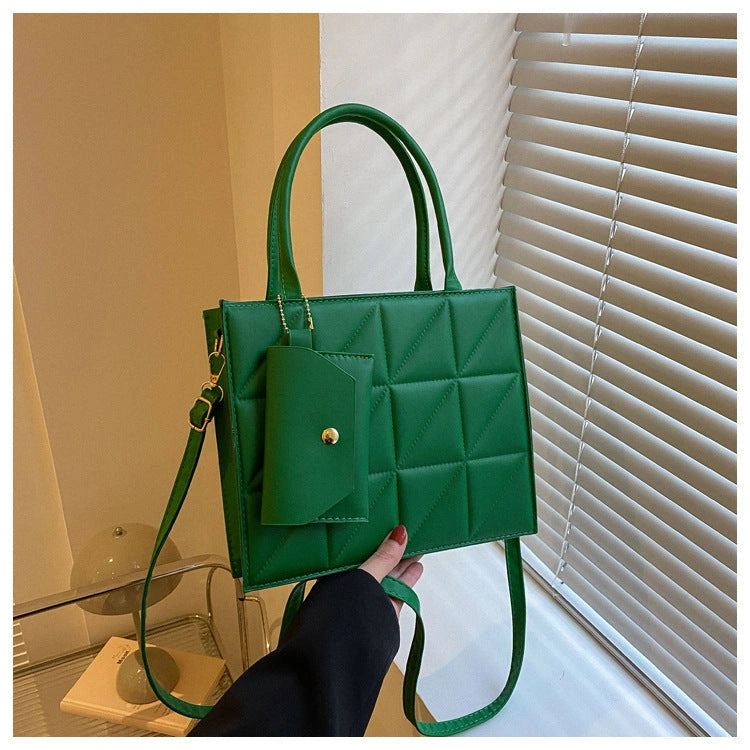 Stylish Plaid Shoulder Bag with Wallet for Women